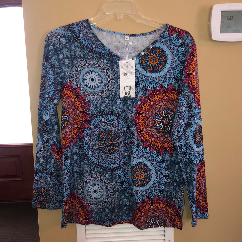 Brand new top